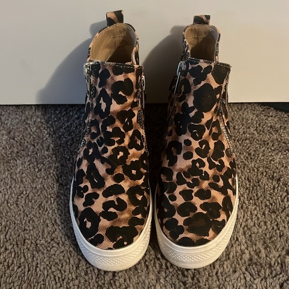 Steve Madden Leopard Boots Size 7.5 - Picture 2 of 7
